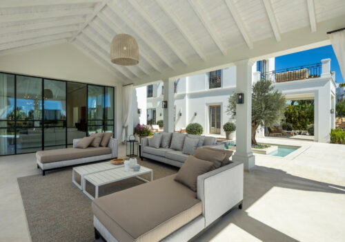 03e0d568-b2cd-4eaf-b079-00f10a8824ee