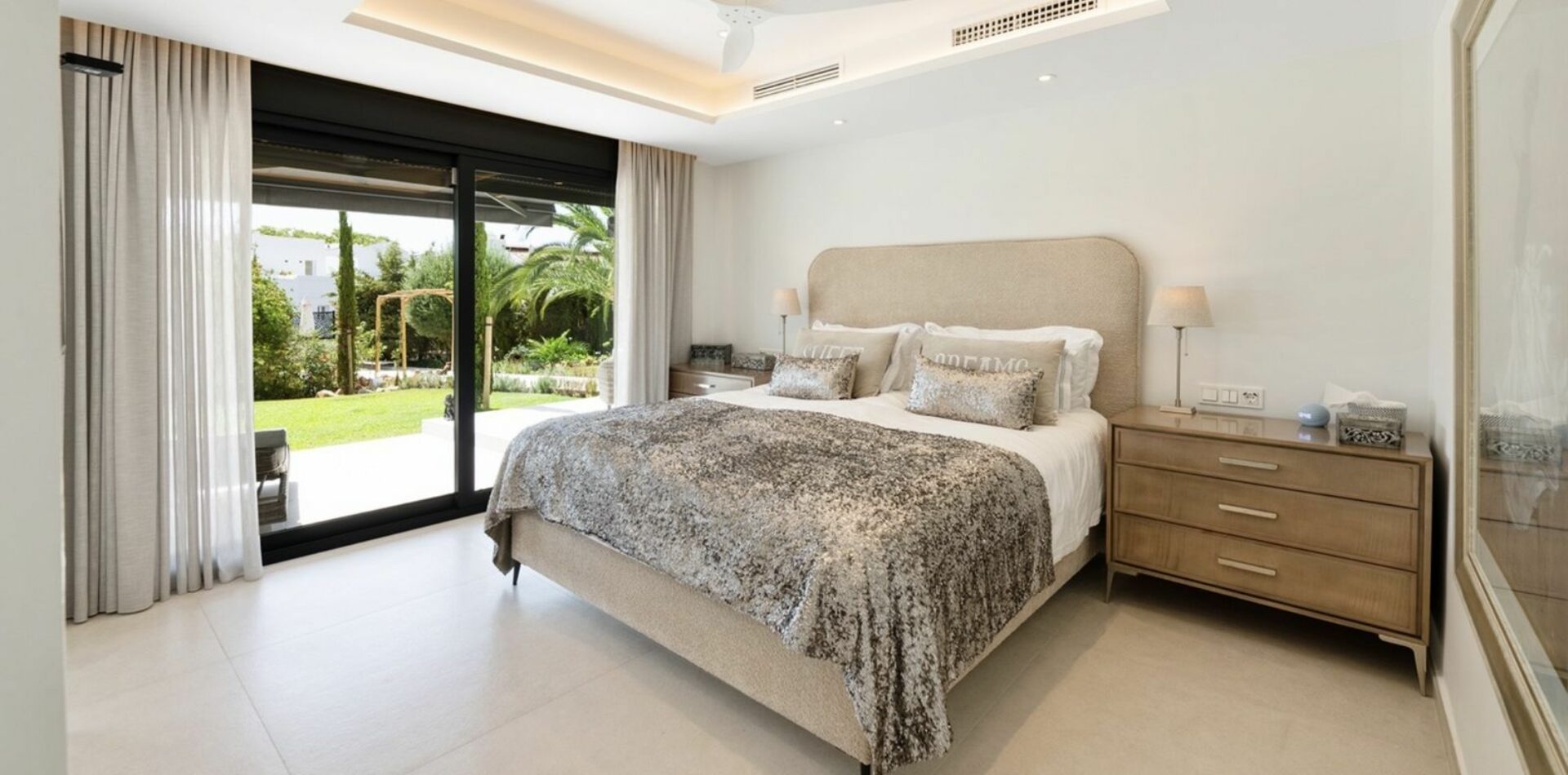 11-4d8aa6e612c0d8ce985b634e45aeea7a