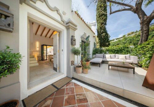 41-ee1fc0d200aee7252ed0117ec4993f96