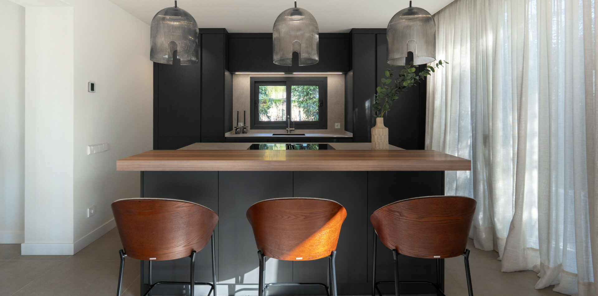 6dca5028-d4e5-4f79-8db3-014c995fa201