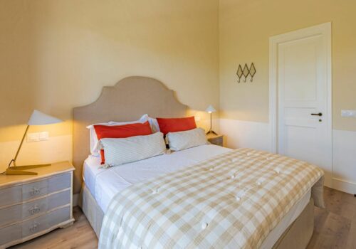 71-e8c9efe59b7a662a972c18b32892c93f