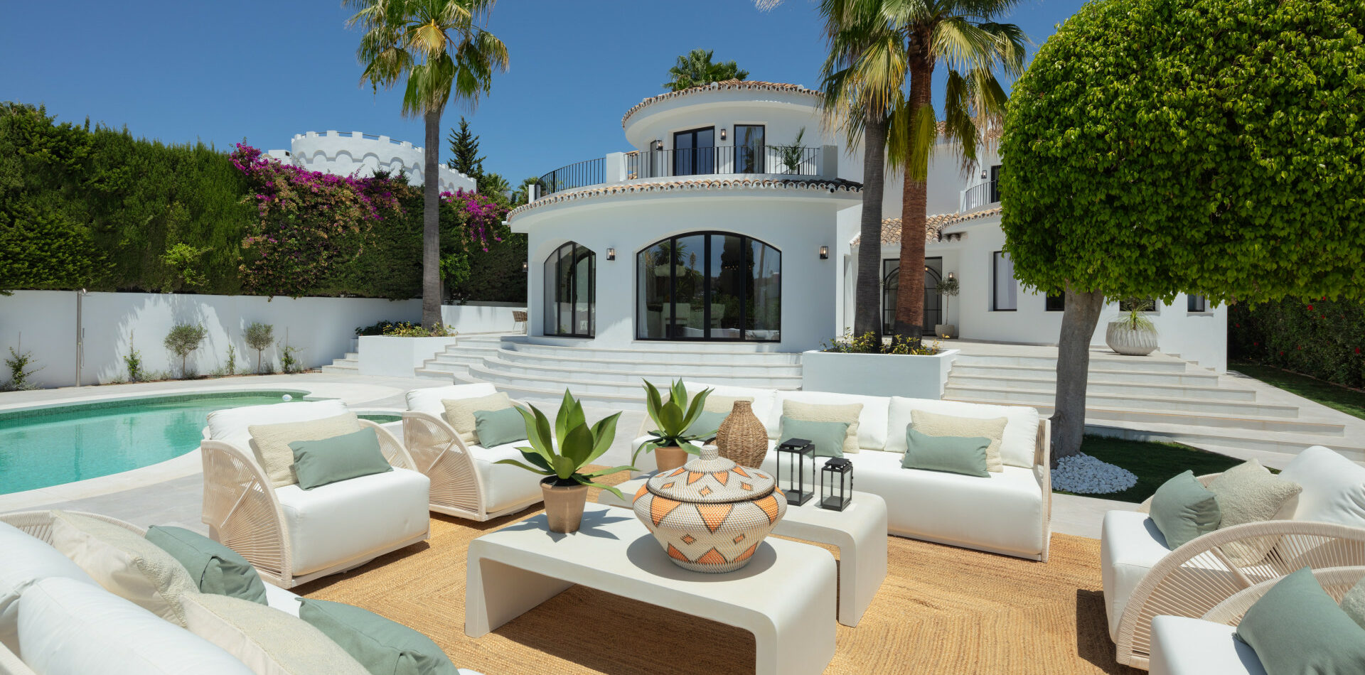 77ace2cb-f561-479e-8103-8b9c4d247363