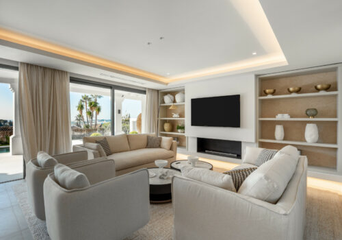 8124a54c-64f6-4aa2-b03e-0cd8e67284de