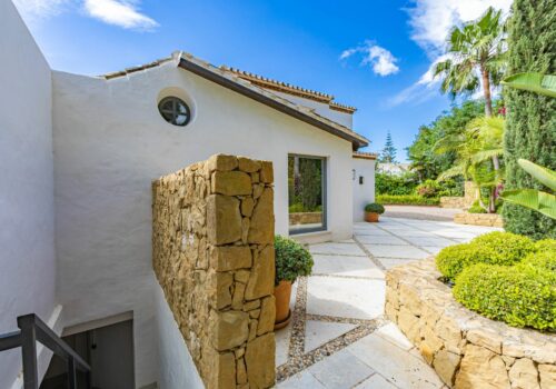 85-982382ef32c8fb223affb3e9ed478213