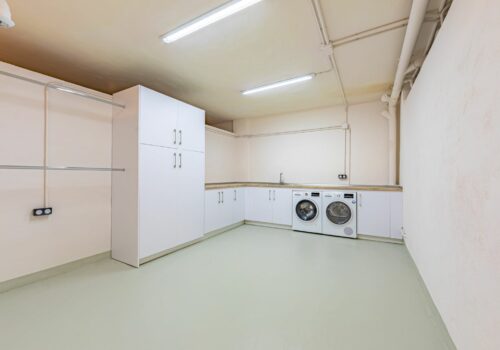 88-09ec6facd253a6961d2ca6bfb2aa349d