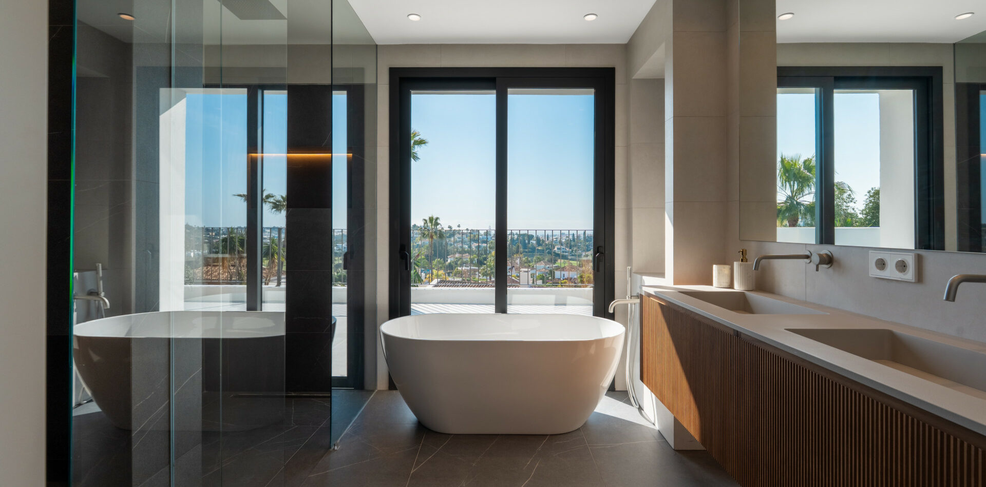 89aed2a5-2282-4856-9088-fe3978f80a8e