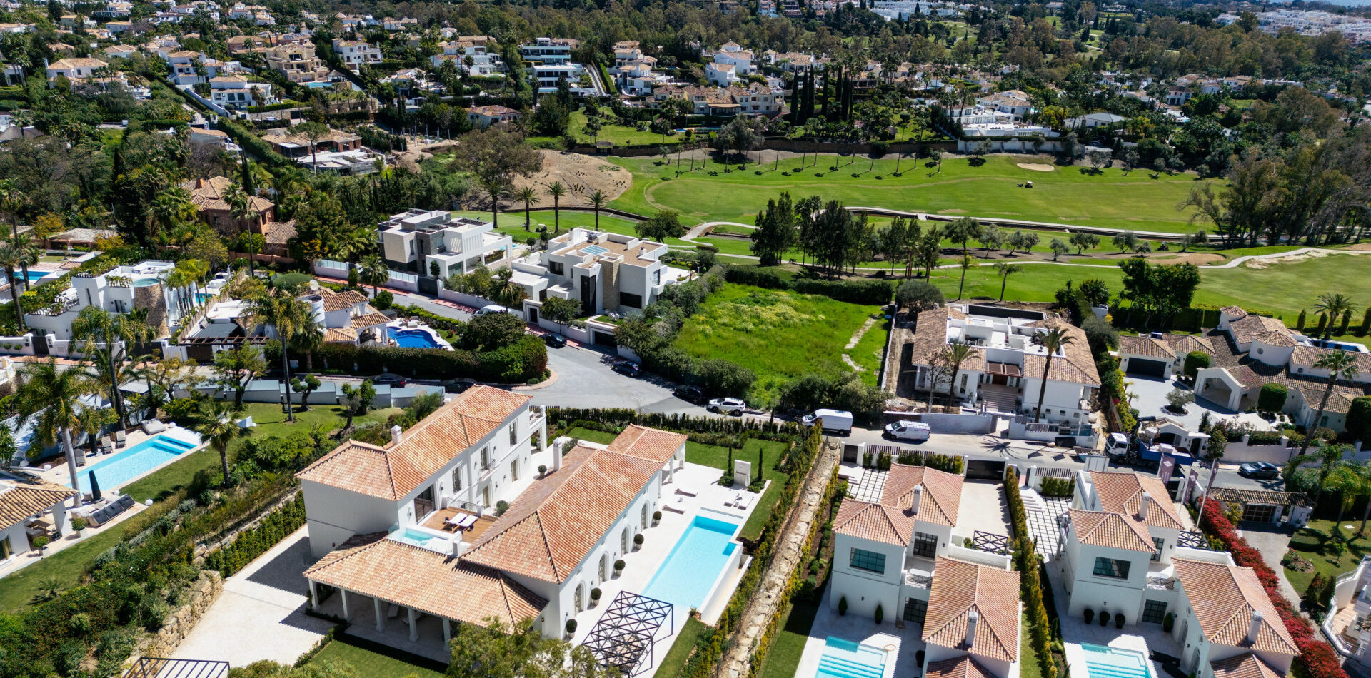 b09fcc8e-9c4e-44b1-a18e-e95bc443540d