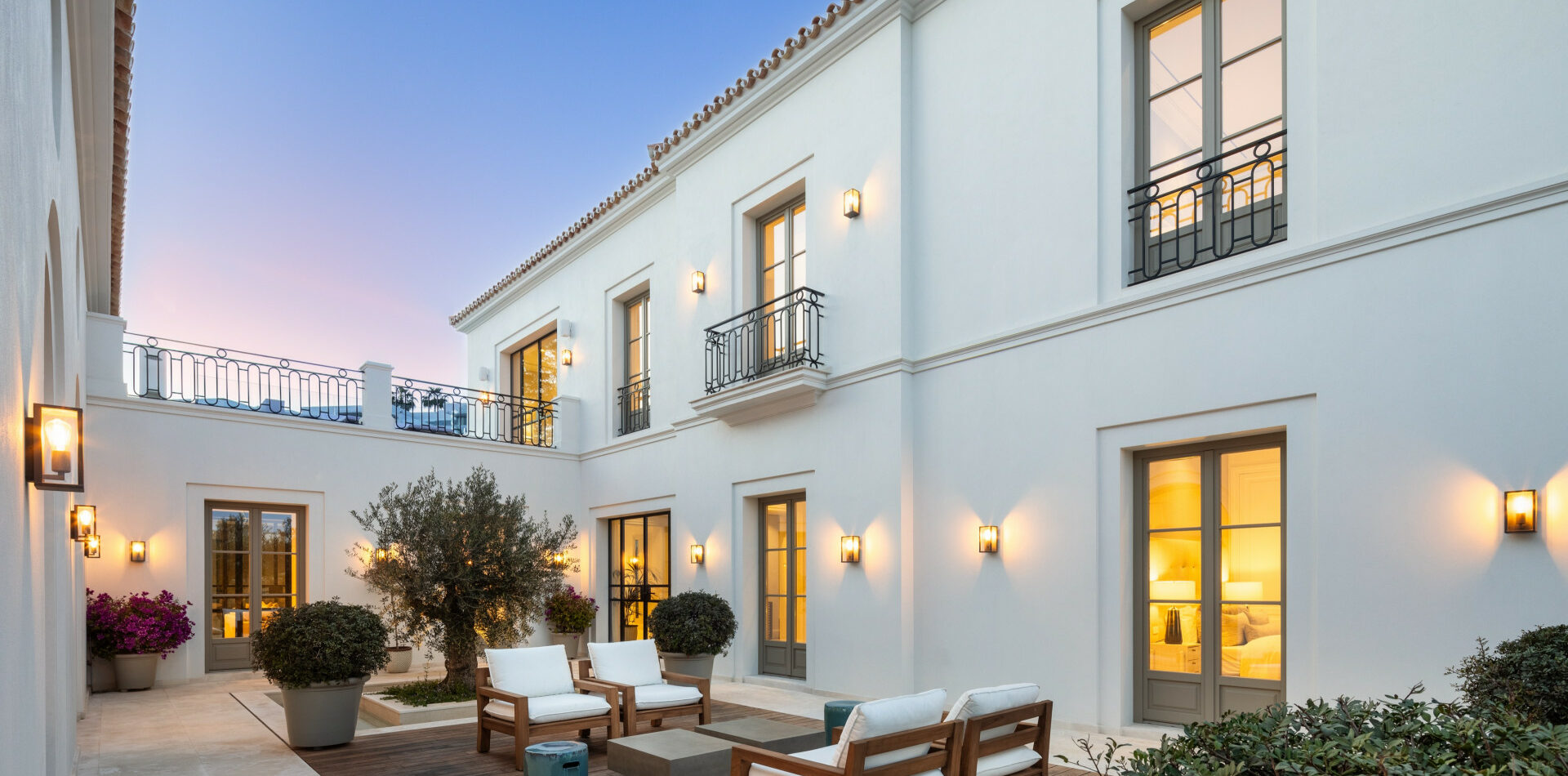 c2058a29-f07b-4951-ac46-78ddfef8d6c2