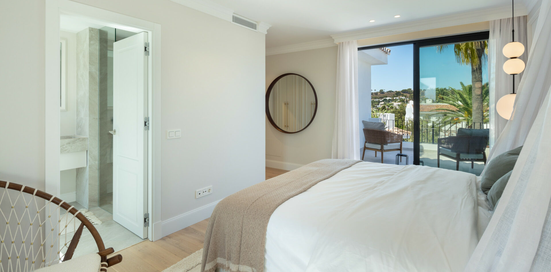 ce913dba-8ab2-41fa-addf-1a6cacf61c07