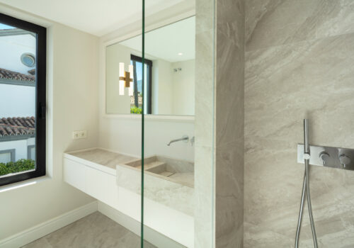 d4feb357-0be5-42d5-ab18-c5b4ebb43d84