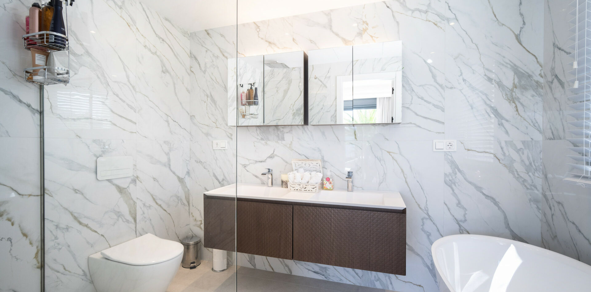 e33d9b5f-9e09-4cfd-b2ee-b64a0b49f484