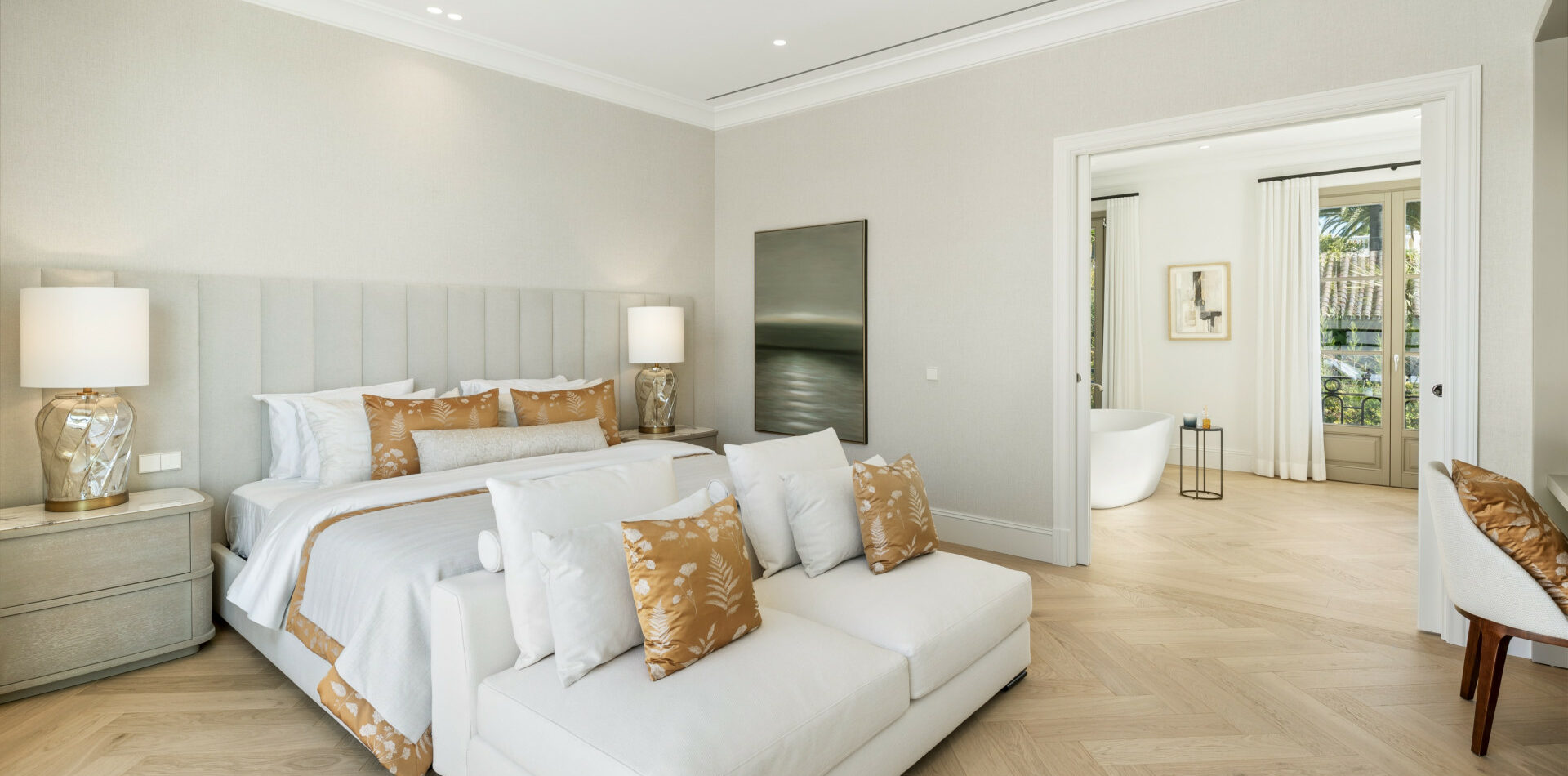 e8bf76ff-ebef-42c2-aee4-3dabad25f05b