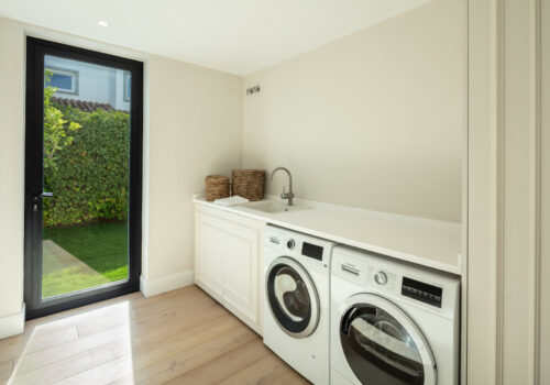 ed58c35a-090b-45c3-a615-933036a1cd10 (1)